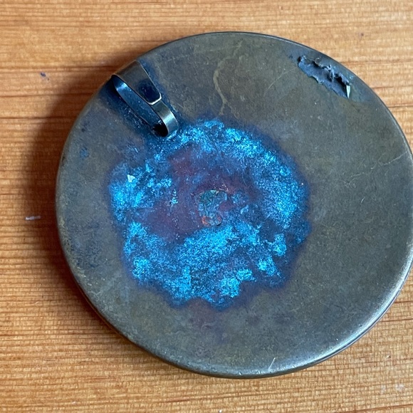 Weird Girl Necklace Jewelry Pendant 2 inches . Great condition! - Picture 2 of 3